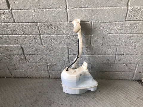 Freelander 2 Washer Bottle Windscreen Two Pump Land Rover 2006 to 2015 No Cap