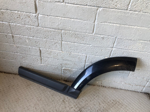 Discovery 4 Door Arch Trim Near Side Rear Sumatra Black Land Rover