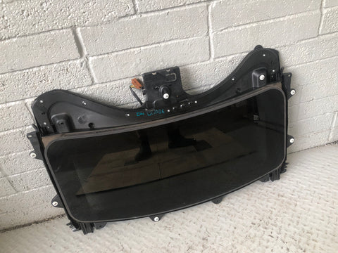 Discovery 4 Sunroof Complete with Motor and Blind Land Rover 2009 to 2016 D03086