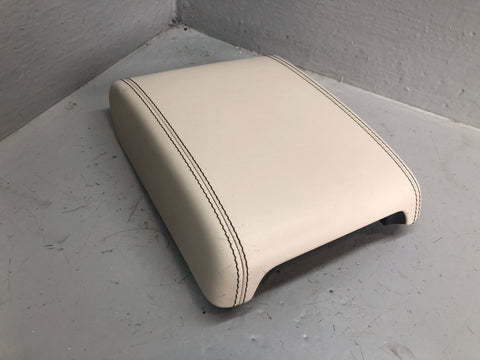 Range Rover Evoque Centre Console Armrest Lid in Ivory L538 L20015