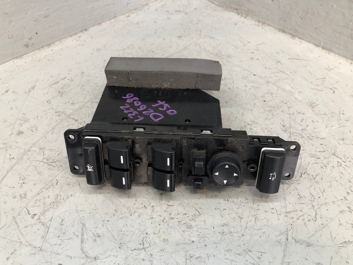 Range Rover L322 Window Switch Pack Off Side Front 2002 to 2010 D26086