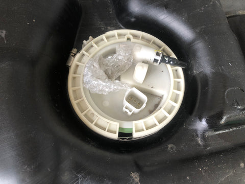 Range Rover Sport Fuel Tank and Pump 4.2 V8 Petrol Supercharged WFE500378
