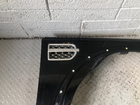 Discovery 4 Front Wing Off Side Santorini Black LRC 820 2009 to 2016 D13086
