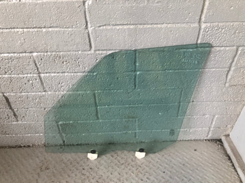 Discovery 3 Window Glass Off Side Front Land Rover 2004 to 2009 K02066