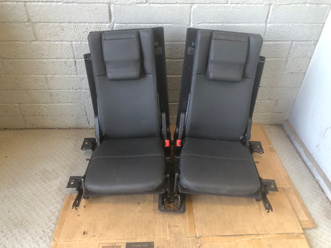 Discovery 4 Seats Rear 3rd Third Row in Black Land Rover 2009 to 2016 L10076