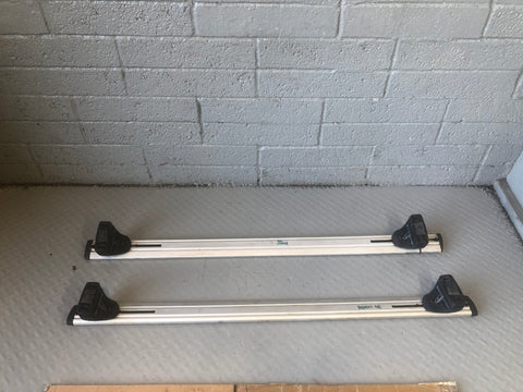 Thule WingBar with Lock and Key to fit Discovery 3 / 4 Land Rover L10076