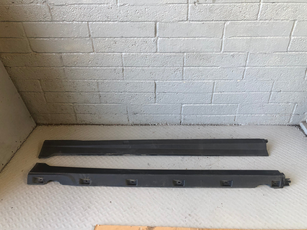 Freelander 2 Sill Cover Trims Pair Land Rover 2006 to 2014 Black Plastic J31076