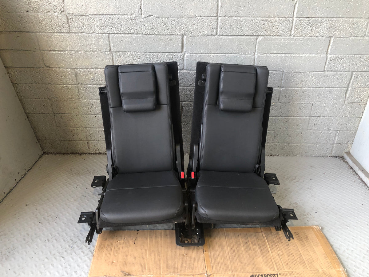 Discovery 3 Seats Rear 3rd Third Row in Black Land Rover 2004 to 2009 J17076