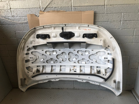 Discovery Sport Bonnet Fuji White L550 Land Rover 2014 to 2019 L15066