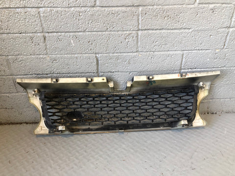Range Rover Sport Front Grille Facelift in Black Aftermarket 2009 to 2013 D11096