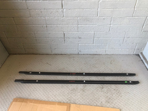 Discovery 4 Roof Rails Three Quarter Length Roof Bars Land Rover K18066