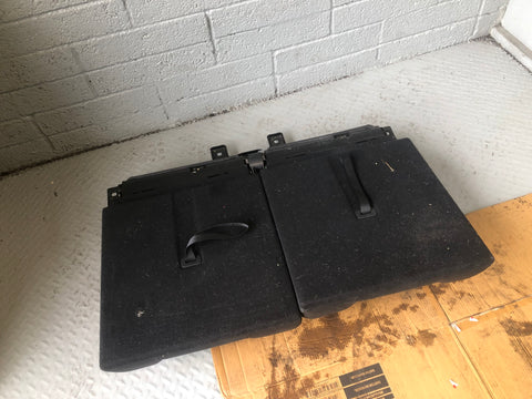 Discovery Sport Rear 3rd Row Seats Pair Black Leather L550 Land Rover L15066