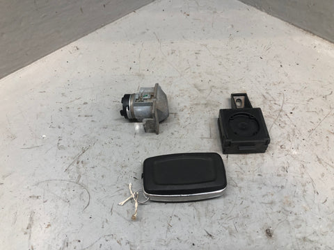 Discovery 4 Key Remote and Blade with Door Lock Land Rover 2009 to 2014 D27056