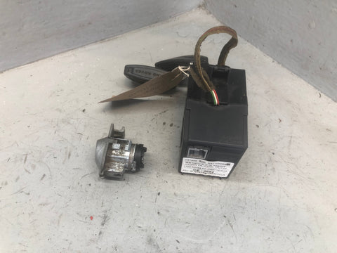 Freelander 2 Ignition Barrel with 2 Key Door Lock Land Rover 2006 to 2015 J07076