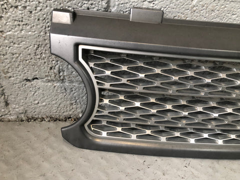 Range Rover L322 Grille Front Facelift Grey Land Rover 2006 to 2010 K11056