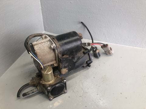 Air Suspension Compressor Hitachi Style Discovery 3 Range Rover Sport D27056