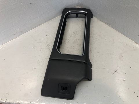 Range Rover L405 Sat Nav Screen Surround Trim in Ebony Black 2013 to 2017