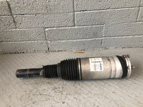 Range Rover L405 Strut Air Suspension Shock Absorber Near Side Front 22277022