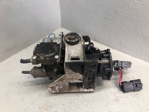 Discovery 3 Air Suspension Compressor Hitachi Land Rover 2004 to 2009 J17076
