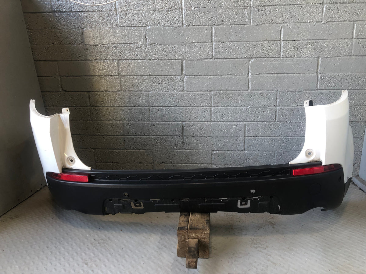 Discovery Sport Rear Bumper Fuji White 847 L550 2014 to 2019 J15066
