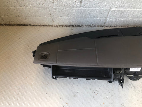 Discovery 4 Dashboard Black Sat Nav in Espresso Land Rover 2009 to 2016 K18066
