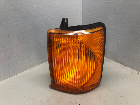 Discovery 2 Indicator Near Side Front TD5 And V8 Land Rover 1998 to 2002