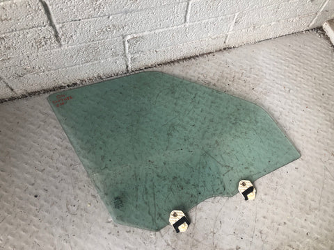 Discovery 4 Window Glass Off Side Front Door Land Rover 2009 to 2016 D03086