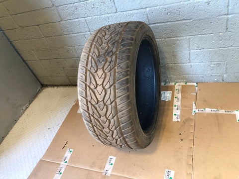 Aurogrip Grib900 Part Worn Tyre 275 40 20 7mm Tread 275 40R 20 D13106A