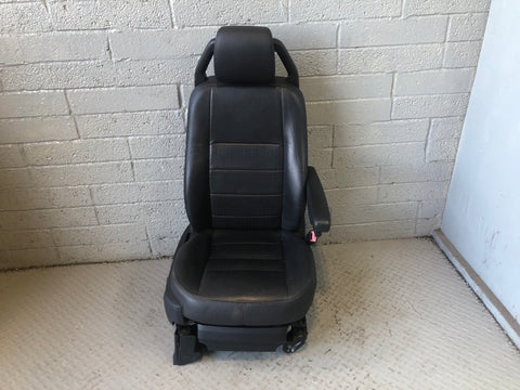 Discovery 3 Seats Leather Electric x 7 Land Rover in Black 2004 to 2009 J12086
