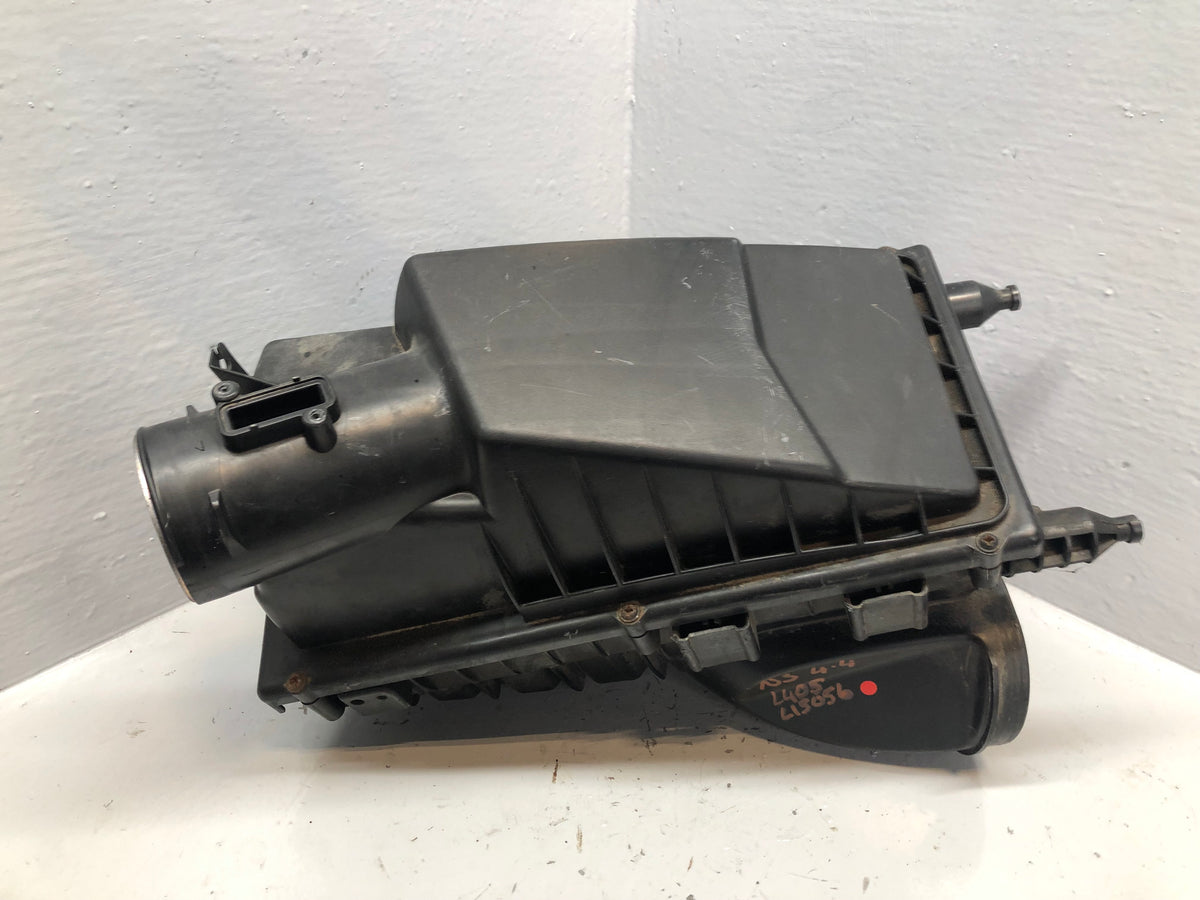 Range Rover L405 Air Filter Box 4.4 TDV8 CPLA-9601-CA Near Side Left