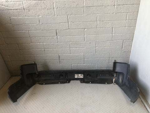 Discovery 3 Rear Bumper with Reflectors Parking Sensors Land Rover K02066