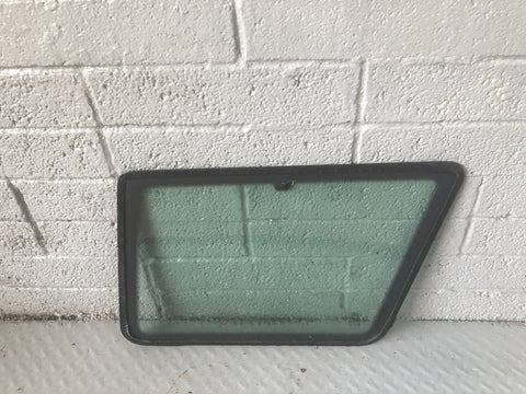 Discovery 2 Window Glass Quarter Near Side Rear Land Rover 1998 to 2004