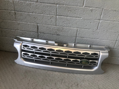 Discovery 4 Grille Front Zermatt Silver Land Rover 2009 to 2016 L10076