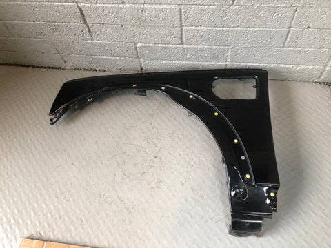 Discovery 4 Front Wing Near Side Santorini Black LRC 820 2009 to 2016 D27056