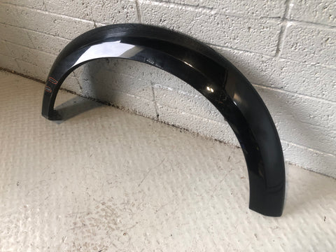 Discovery 4 Wheel Arch Trim Front Off Side Santorini Black Land Rover D27056