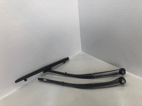 Range Rover L322 Front Windscreen Wiper Arms Pair 2010 to 2013