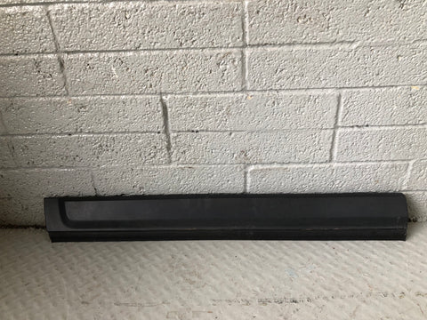 Discovery 3 Lower Door Moulding Trim Near Side Front Land Rover J14096