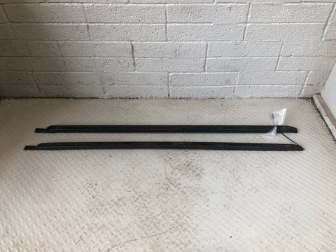 Discovery 4 Roof Rails Three Quarter Length Roof Bars Land Rover D27056