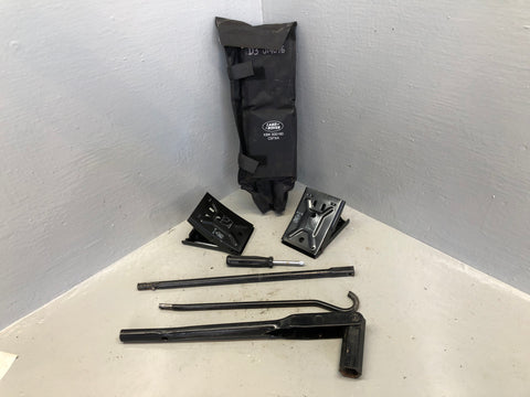Discovery 3 4 Tool Kit in a Bag KBK500160 Land Rover 2004 to 2016 J14096