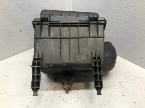 Discovery 2 Air Box Filter Housing 2.5 TD5 15p L318 Land Rover 2002 to 2004
