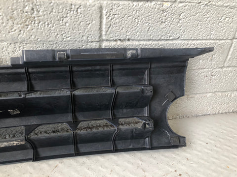 Discovery 3 Grille Front Cairns Blue Land Rover 2004 to 2009 J17076