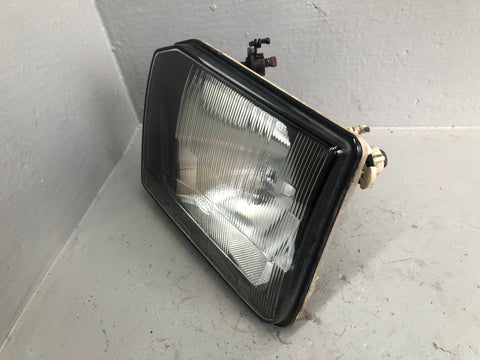 Discovery 2 Headlight Near Side Pre-Facelift XBC105130 Land Rover L20076