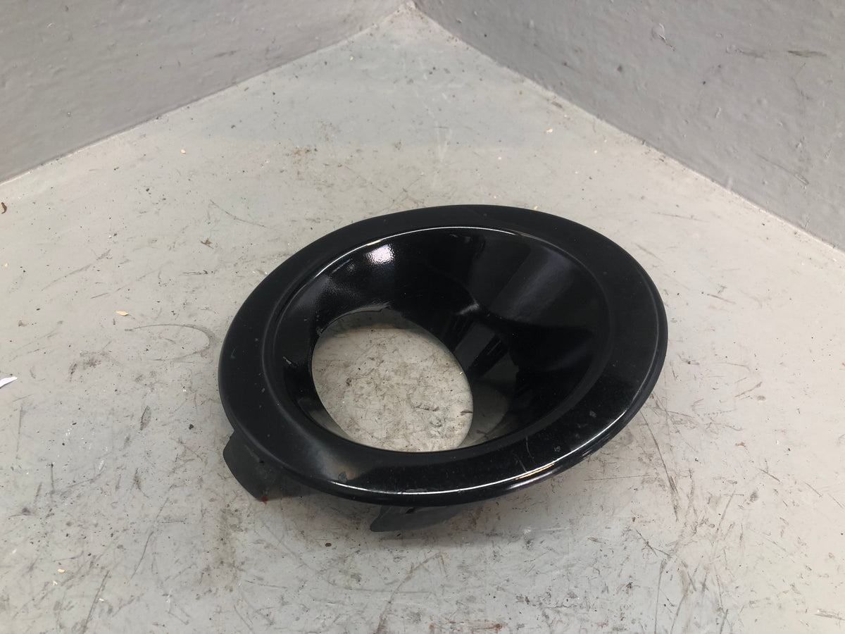 Freelander 2 Fog Light Bezel Front Bumper in Santorini Black Off Side Land Rover