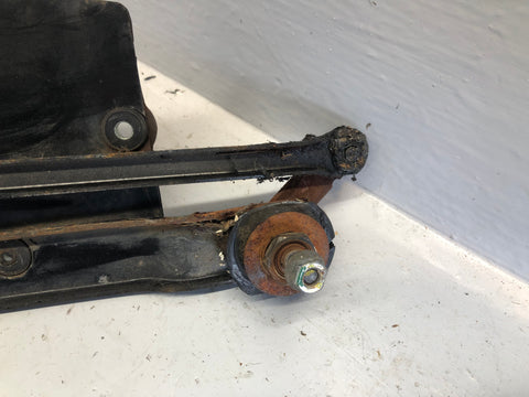 Discovery 2 Front Wiper Motor and Linkage DKD100620 Land Rover TD5 and V8