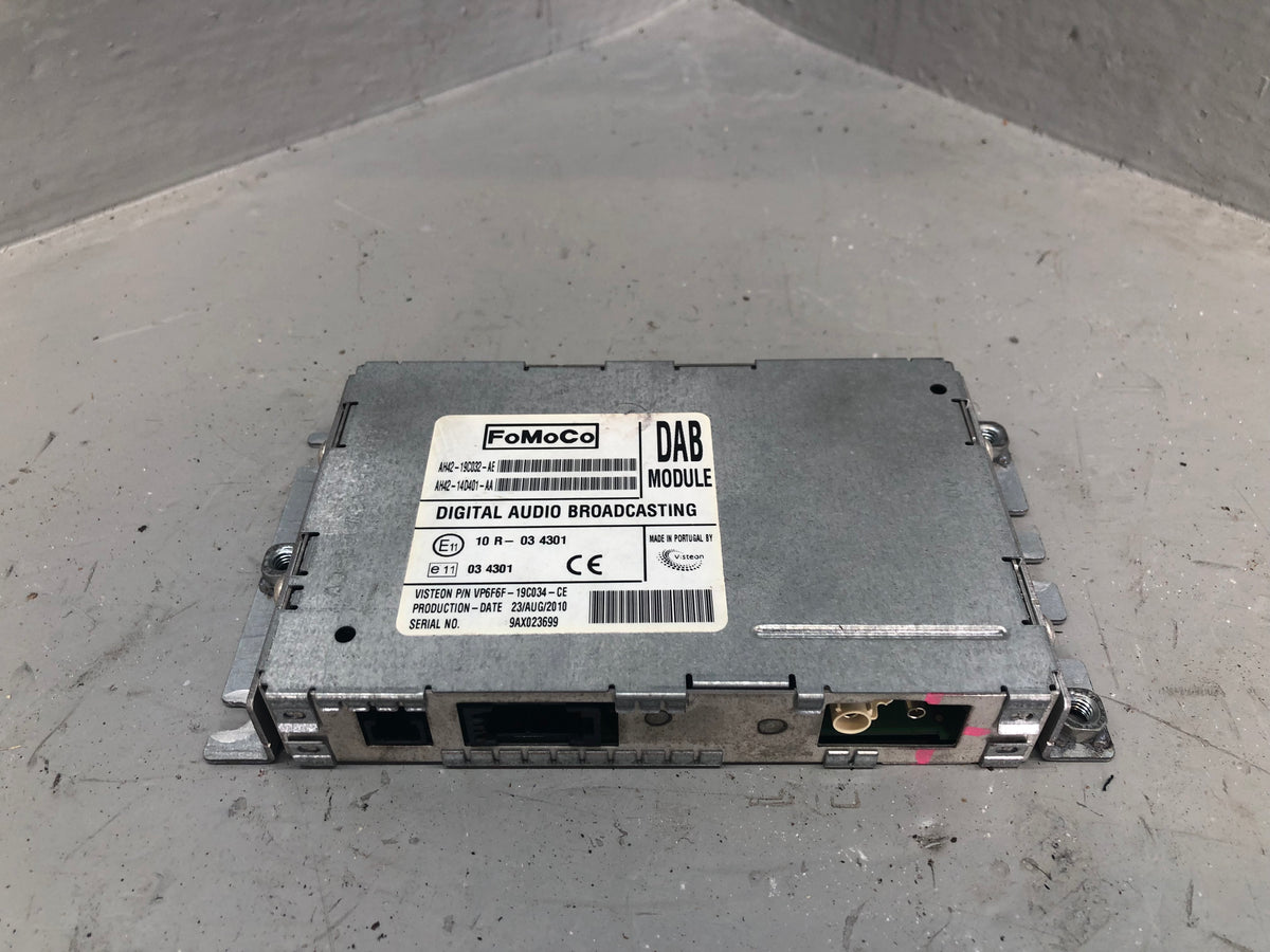 DAB Audio Module AH42-19C032-AE Land Rover Discovery 4 Range Rover Sport D16076