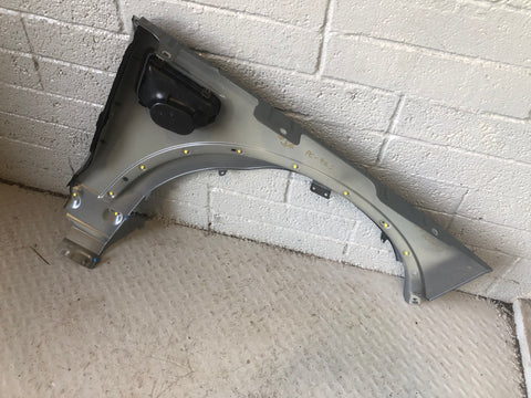 Discovery 4 Front Wing Near Side Scotia Grey LRC 943 2009 to 2016 J18066