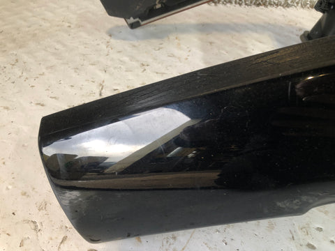 Discovery 3 Piano Black Dashboard Vents and Radio Surround Set Land Rover L07106