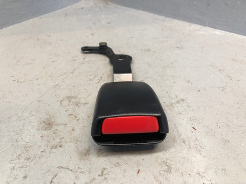 Discovery 3 Seat Belt Buckle Clasp 3rd Row Near Side Rear Type 2 2004 to 2006