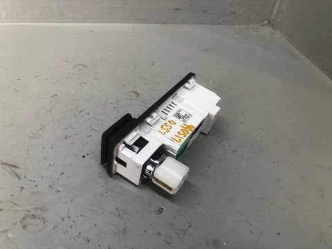 Discovery Sport USB AUX Port 12V FK72-19C166-CC L550 Land Rover 2014 to 2019