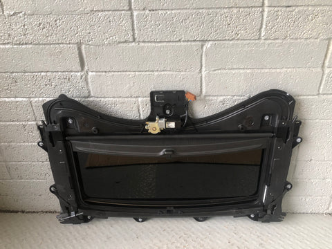 Discovery 3 Sunroof Complete with Motor and Blind Land Rover 2004 to 2009 K02066